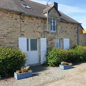 Hébergement de vacances Charming Traditional 2-bed Near France